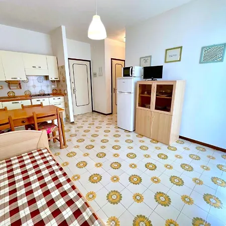 In Ve Apartment *